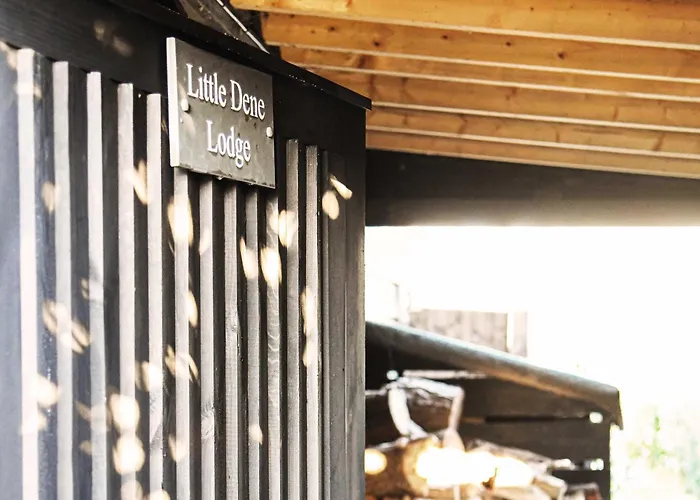 Little Dene Lodge By The Suffolk Cottage Collection