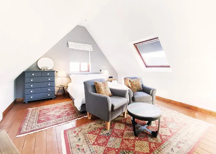 Little Dene Lodge By The Suffolk Cottage Collection